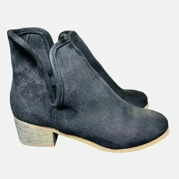 SEVEN 7  WOMENS SOHO ANKLE  BOOT 8 - Picture 2 of 14